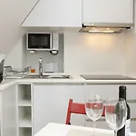 Apartamento Alfama Yellow House *