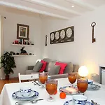 아파트 Alfama Yellow House