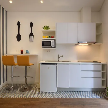 Alfama Yellow House Lisboa