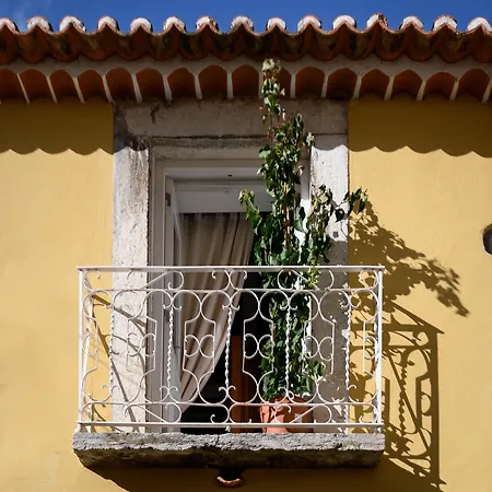 Alfama Yellow House * Lisboa