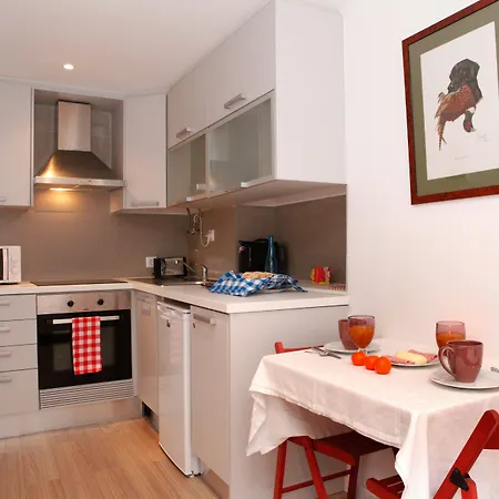 Apartman Alfama Yellow House