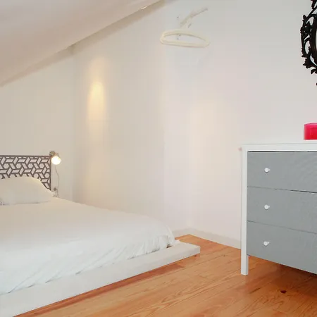 Apartamento Alfama Yellow House *