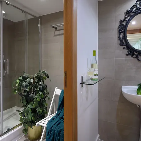Alfama Yellow House Apartamento *