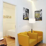 Alfama Yellow House Lisboa