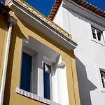Alfama Yellow House Apartmán