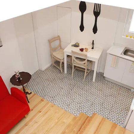 Alfama Yellow House Daire