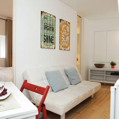 Alfama Yellow House Daire