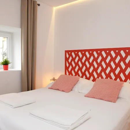 Alfama Yellow House Apartment Lisbon