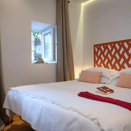 Alfama Yellow House Apartment Lisbon