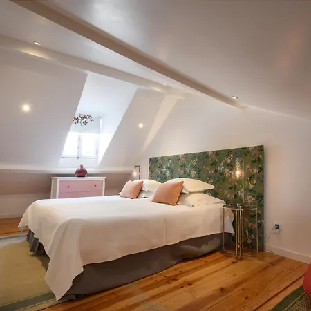 Apartment Alfama Yellow House Lisbon