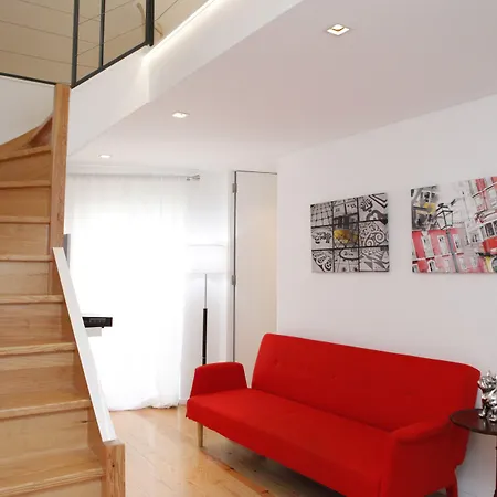 Alfama Yellow House Apartment