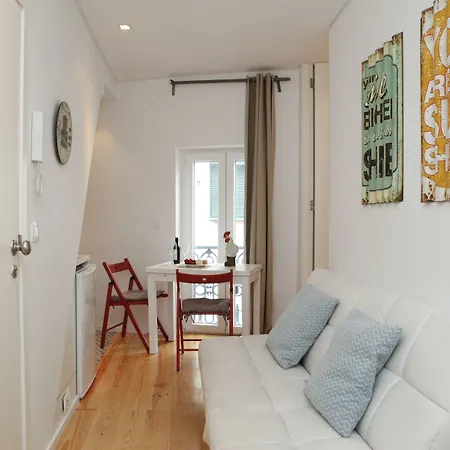 Alfama Yellow House *